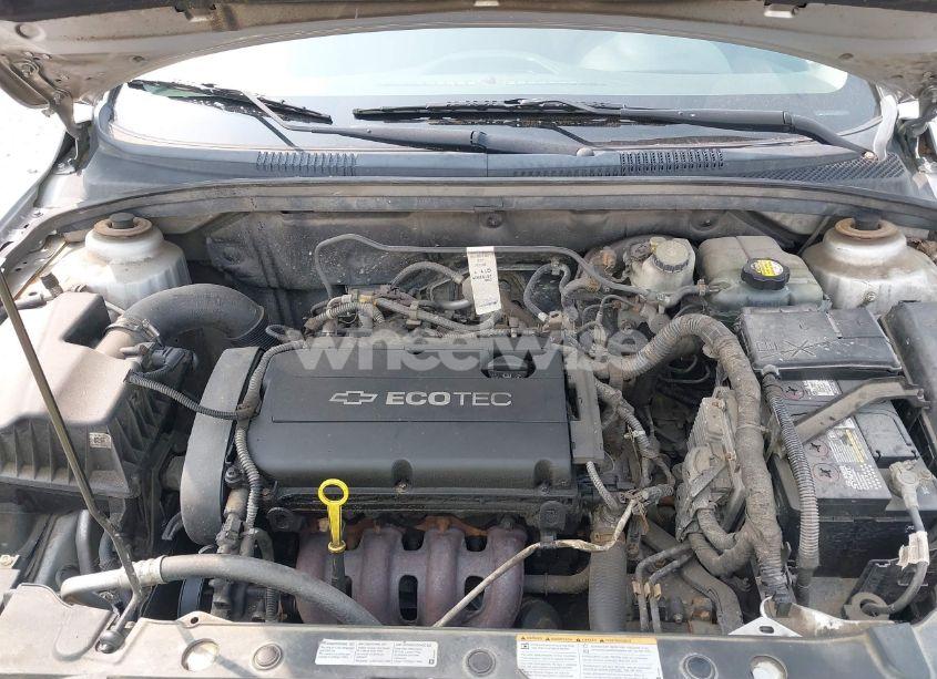 Photo 10 of 2012 Chevrolet Cruze LS (VIN 1G1PC5SH2C7383806)