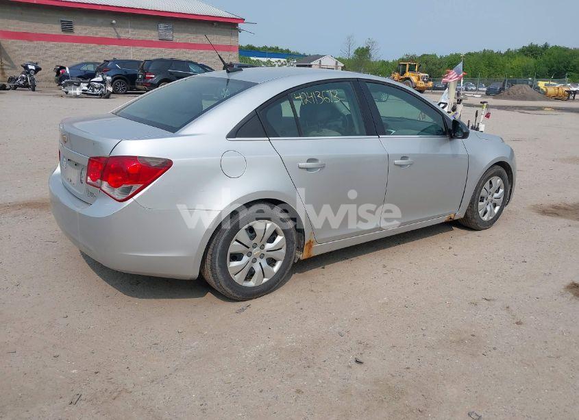 Photo 4 of 2012 Chevrolet Cruze LS (VIN 1G1PC5SH2C7383806)