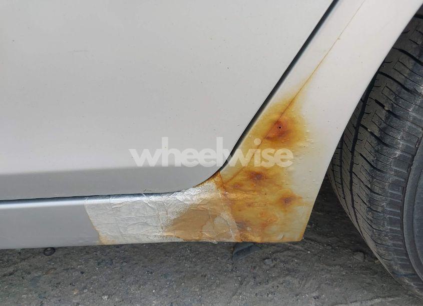 Photo 6 of 2012 Chevrolet Cruze LS (VIN 1G1PC5SH2C7383806)