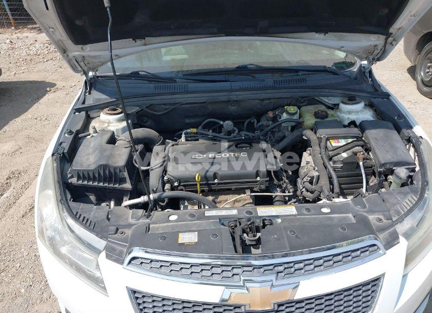 Photo 10 of 2012 Chevrolet Cruze LS (VIN 1G1PC5SH2C7404265)