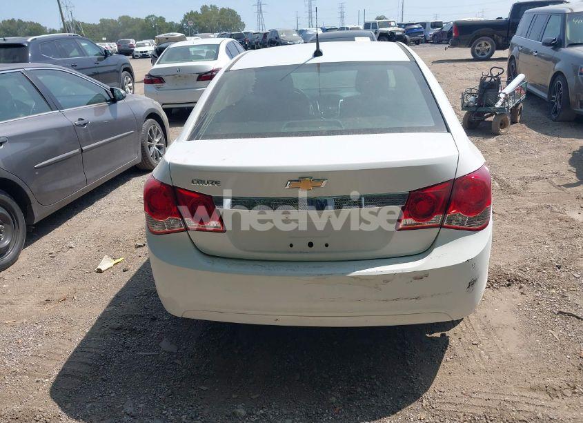 Photo 6 of 2012 Chevrolet Cruze LS (VIN 1G1PC5SH2C7404265)
