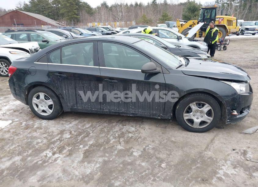 Photo 13 of 2012 Chevrolet Cruze LS (VIN 1G1PC5SH2C7407134)