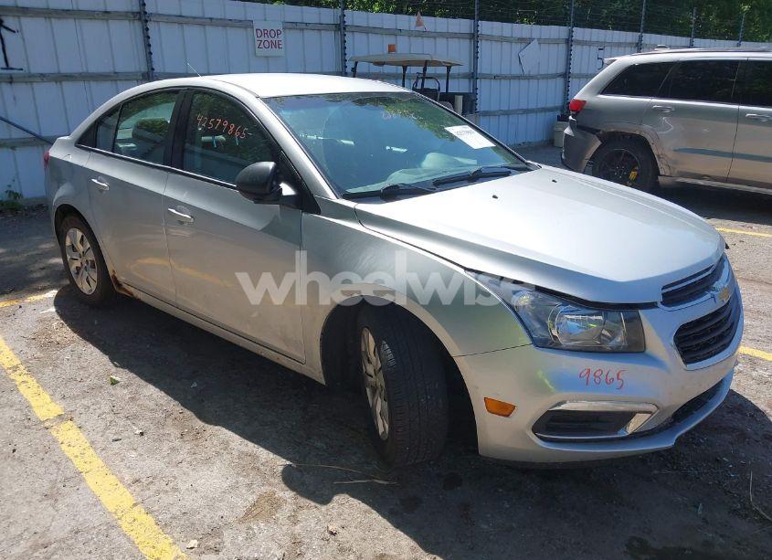 2016 Chevrolet Cruze LIMITED LS AUTO (VIN 1G1PC5SH2G7142768) main photo