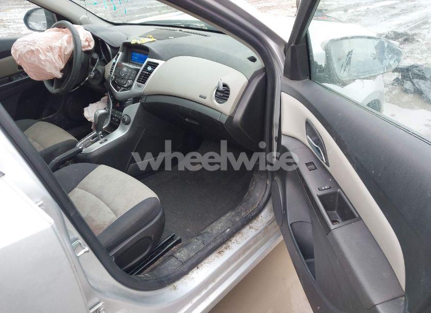 Photo 5 of 2016 Chevrolet Cruze LIMITED LS AUTO (VIN 1G1PC5SH2G7219171)