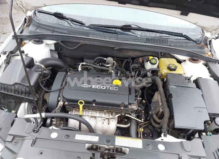 Photo 10 of 2011 Chevrolet Cruze LS (VIN 1G1PC5SH3B7108203)