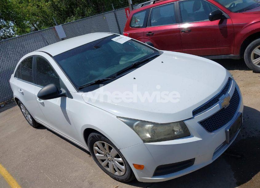 2011 Chevrolet Cruze LS (VIN 1G1PC5SH3B7114504) main photo