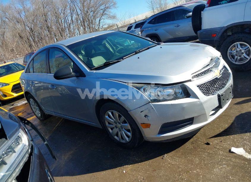 2011 Chevrolet Cruze LS (VIN 1G1PC5SH3B7140889) main photo