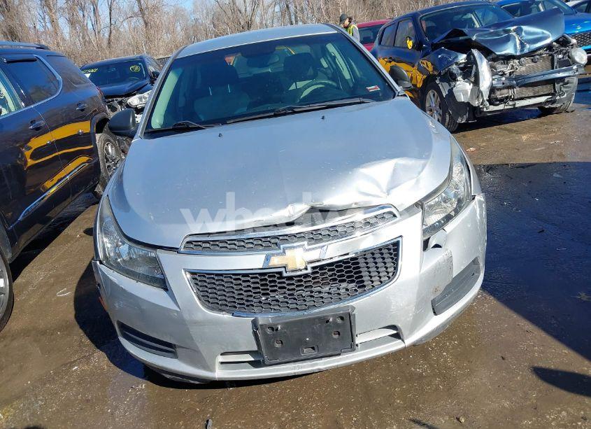 Photo 6 of 2011 Chevrolet Cruze LS (VIN 1G1PC5SH3B7140889)