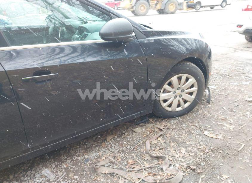 Photo 14 of 2011 Chevrolet Cruze LS (VIN 1G1PC5SH3B7149429)