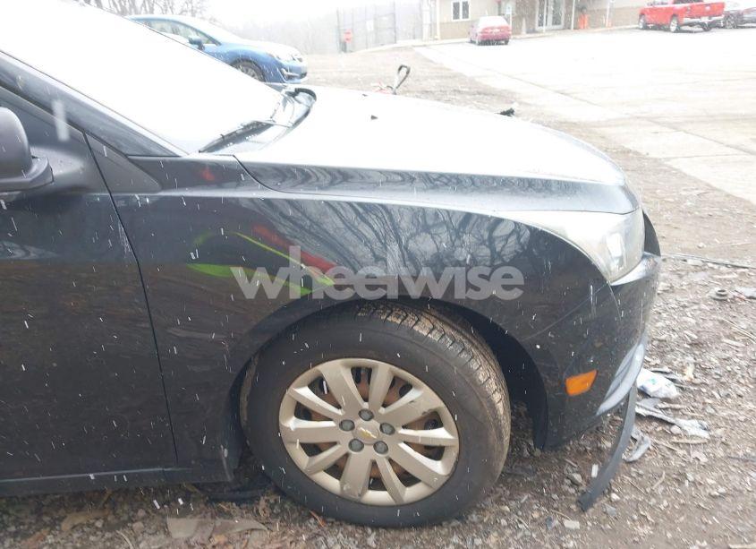 Photo 16 of 2011 Chevrolet Cruze LS (VIN 1G1PC5SH3B7149429)