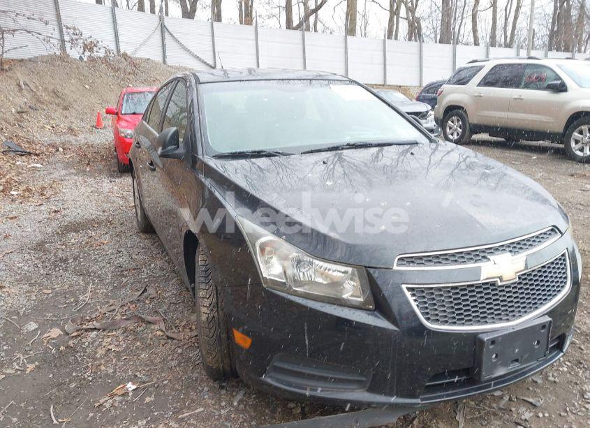 Photo 17 of 2011 Chevrolet Cruze LS (VIN 1G1PC5SH3B7149429)