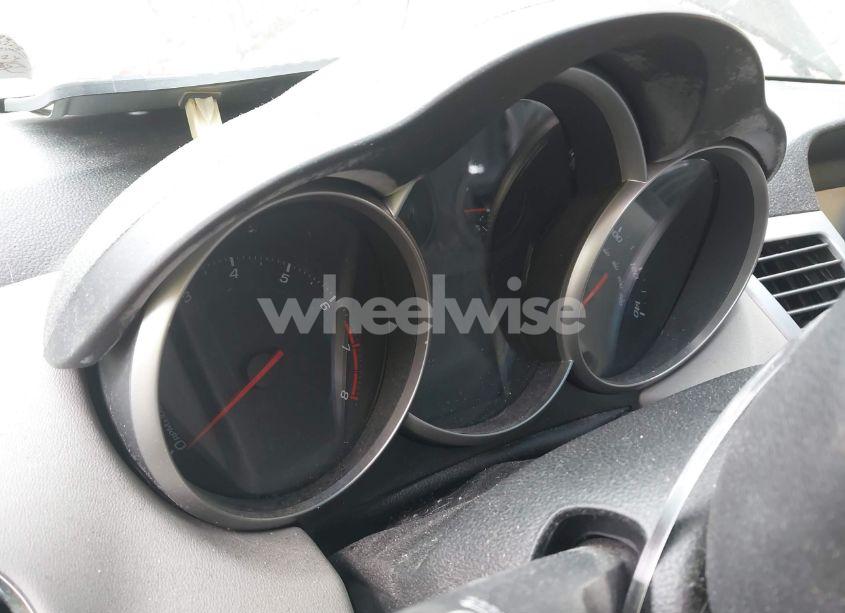 Photo 7 of 2011 Chevrolet Cruze LS (VIN 1G1PC5SH3B7149429)