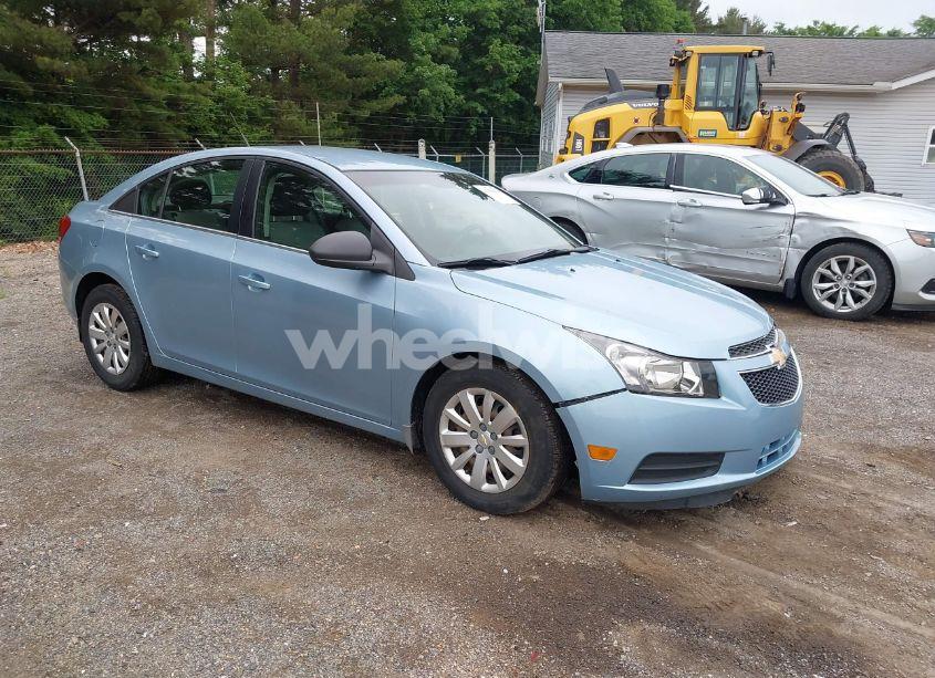 2011 Chevrolet Cruze LS (VIN 1G1PC5SH3B7291084) main photo