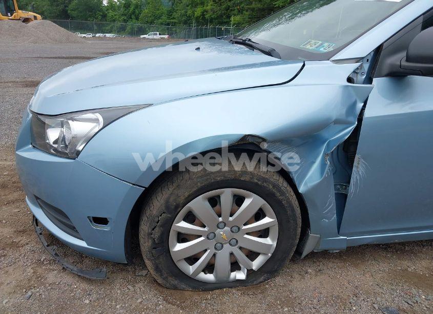 Photo 6 of 2011 Chevrolet Cruze LS (VIN 1G1PC5SH3B7291084)