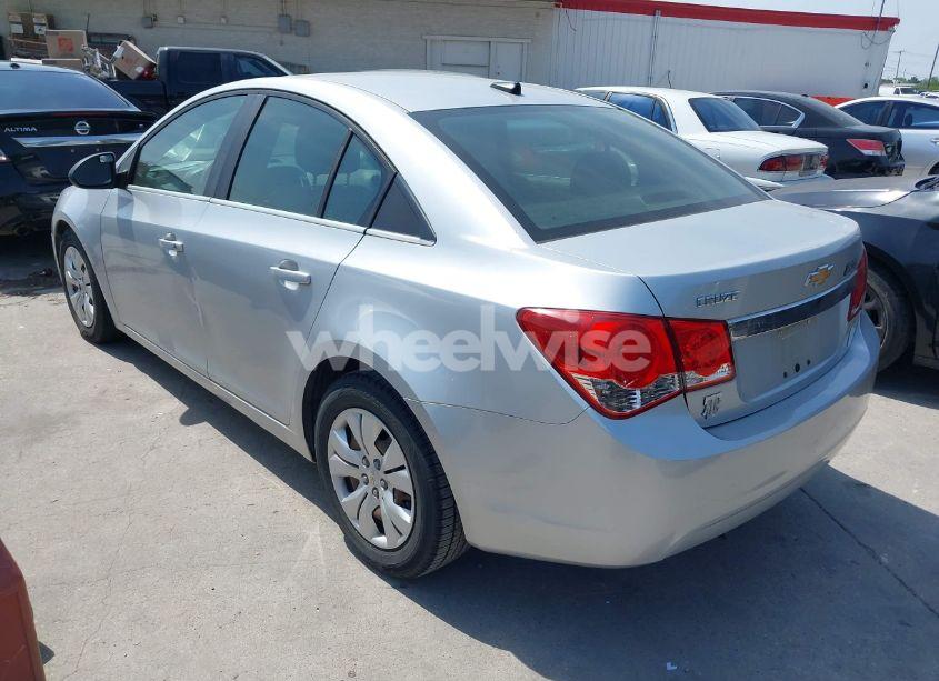 Photo 3 of 2012 Chevrolet Cruze LS (VIN 1G1PC5SH3C7124936)
