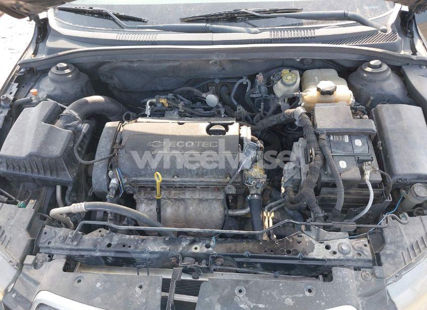 Photo 10 of 2012 Chevrolet Cruze LS (VIN 1G1PC5SH3C7134673)