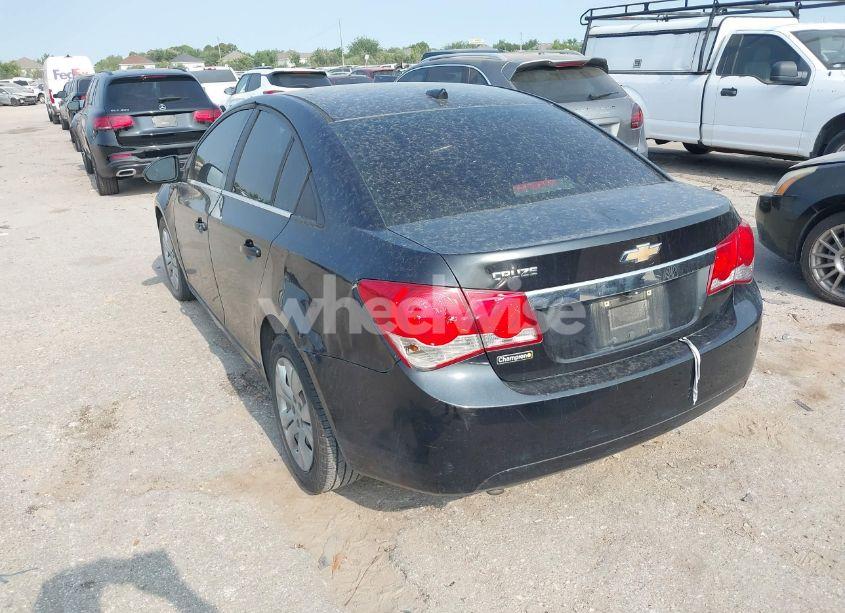 Photo 3 of 2012 Chevrolet Cruze LS (VIN 1G1PC5SH3C7134673)