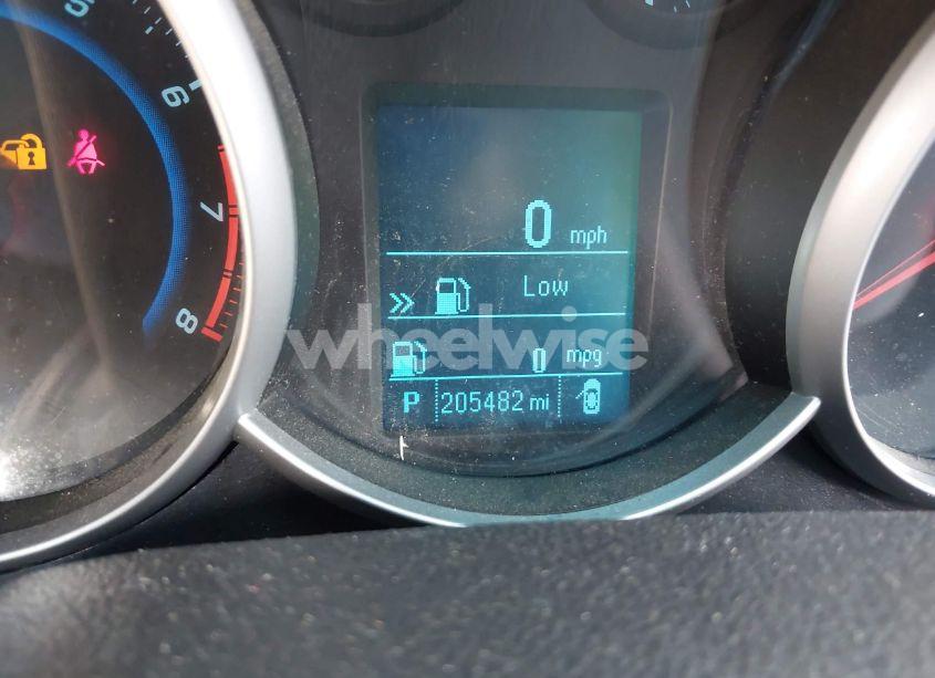 Photo 7 of 2012 Chevrolet Cruze LS (VIN 1G1PC5SH3C7134673)