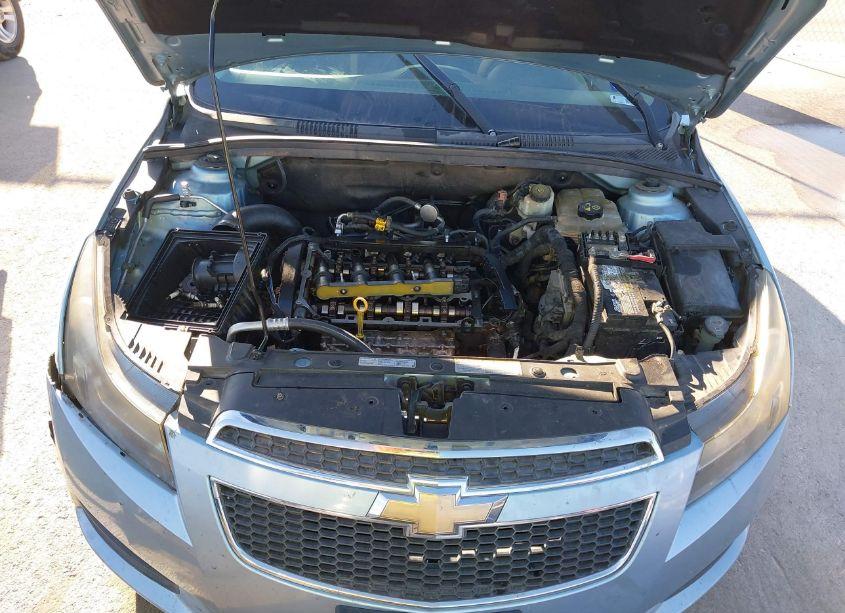 Photo 10 of 2012 Chevrolet Cruze LS (VIN 1G1PC5SH3C7148766)