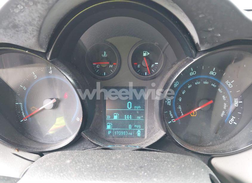 Photo 7 of 2012 Chevrolet Cruze LS (VIN 1G1PC5SH3C7174431)