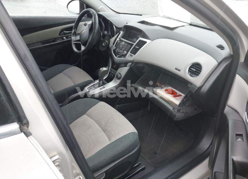 Photo 5 of 2012 Chevrolet Cruze LS (VIN 1G1PC5SH3C7178611)
