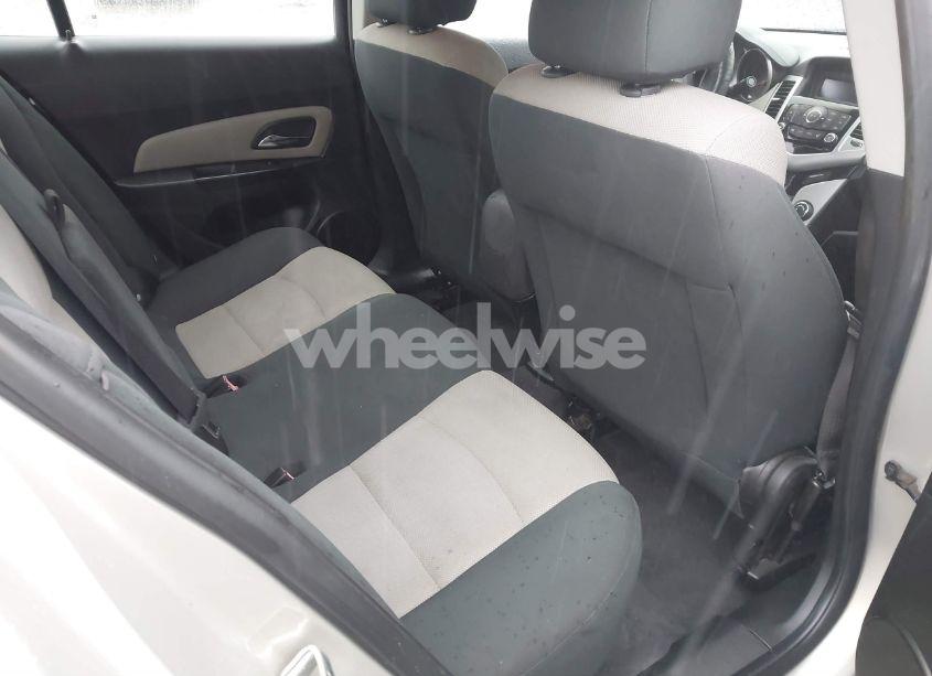 Photo 8 of 2012 Chevrolet Cruze LS (VIN 1G1PC5SH3C7178611)