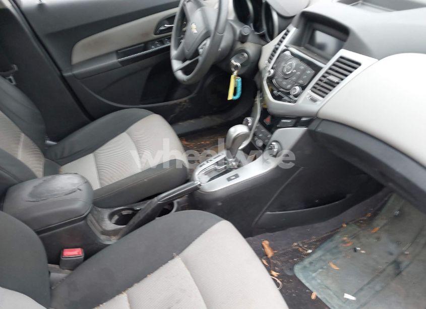 Photo 5 of 2012 Chevrolet Cruze LS (VIN 1G1PC5SH3C7220551)