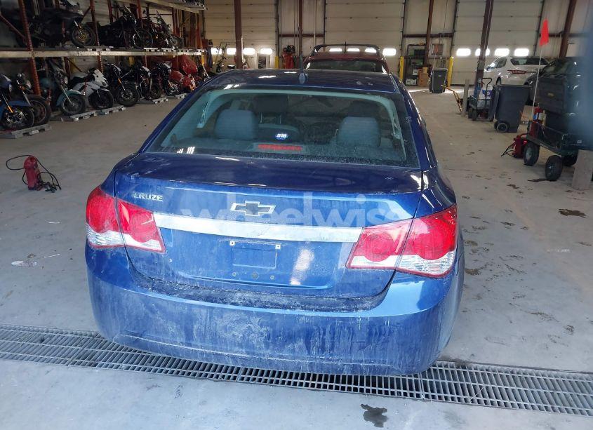 Photo 16 of 2012 Chevrolet Cruze LS (VIN 1G1PC5SH3C7233588)