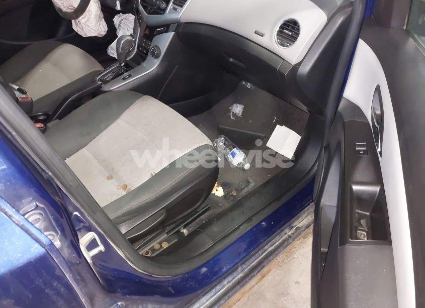 Photo 5 of 2012 Chevrolet Cruze LS (VIN 1G1PC5SH3C7233588)