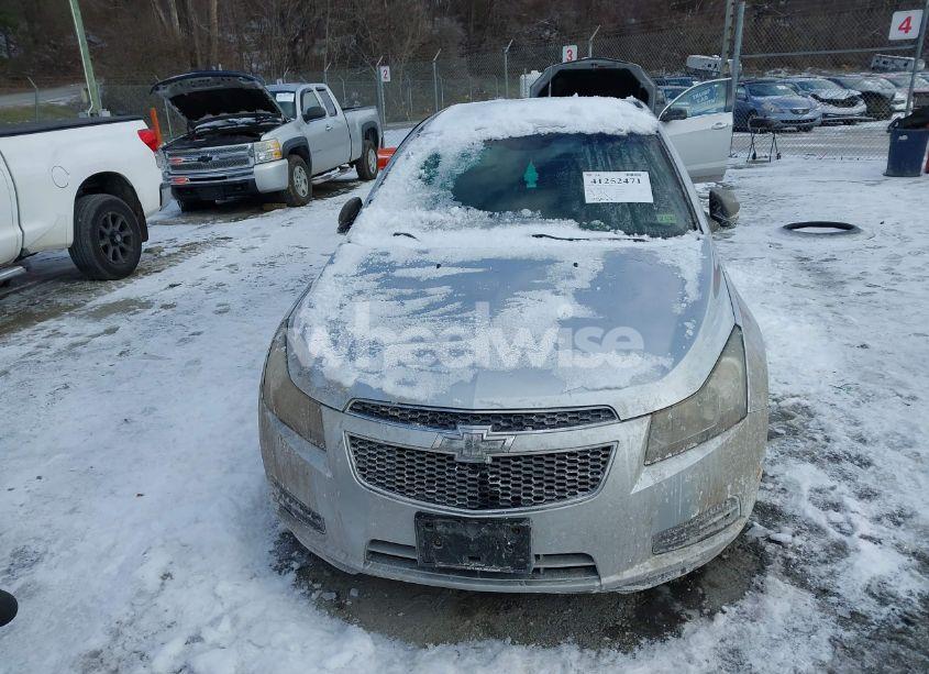 Photo 12 of 2012 Chevrolet Cruze LS (VIN 1G1PC5SH3C7252061)