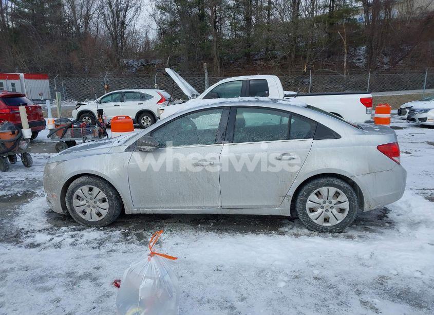 Photo 14 of 2012 Chevrolet Cruze LS (VIN 1G1PC5SH3C7252061)