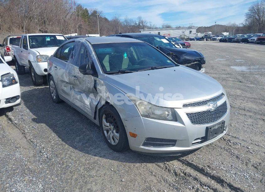 Photo 18 of 2012 Chevrolet Cruze LS (VIN 1G1PC5SH3C7252061)