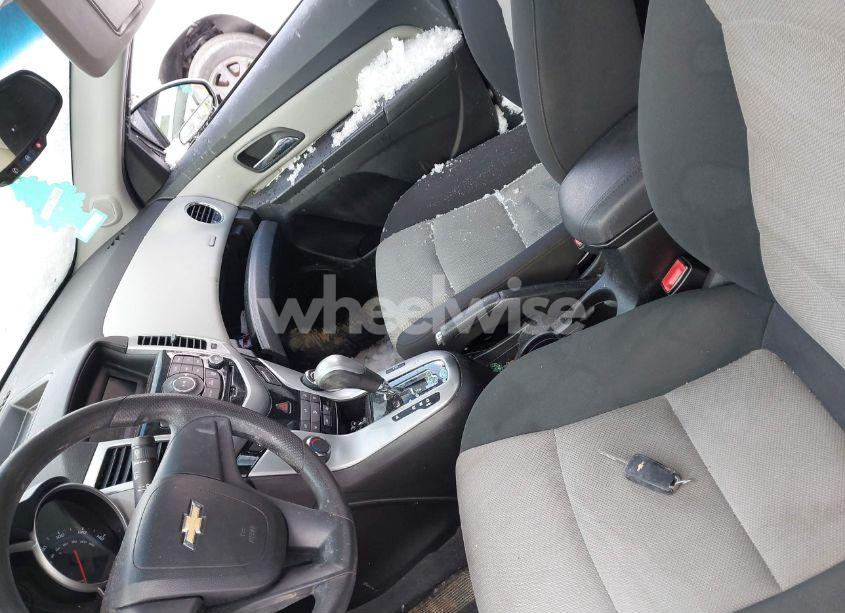 Photo 5 of 2012 Chevrolet Cruze LS (VIN 1G1PC5SH3C7252061)
