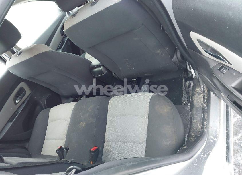 Photo 8 of 2012 Chevrolet Cruze LS (VIN 1G1PC5SH3C7252061)
