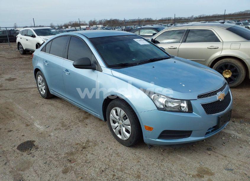2012 Chevrolet Cruze LS (VIN 1G1PC5SH3C7254053) main photo