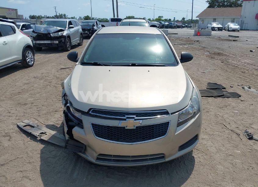 Photo 12 of 2012 Chevrolet Cruze LS (VIN 1G1PC5SH3C7283326)