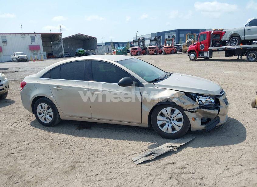 Photo 13 of 2012 Chevrolet Cruze LS (VIN 1G1PC5SH3C7283326)