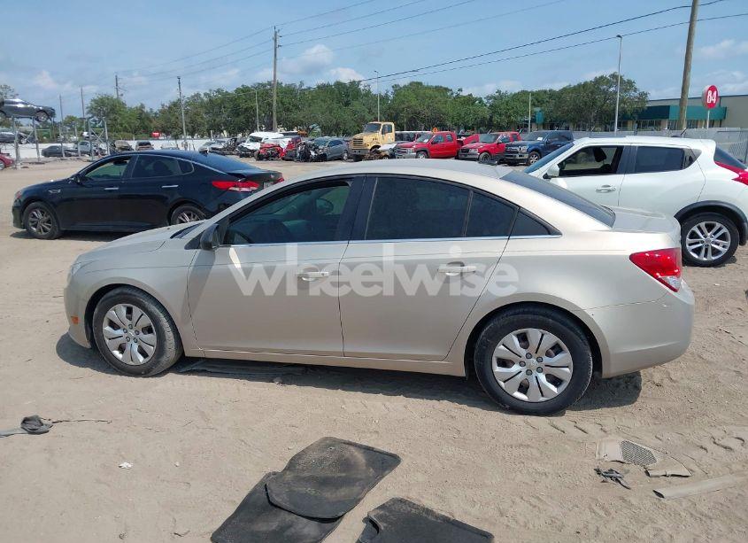 Photo 14 of 2012 Chevrolet Cruze LS (VIN 1G1PC5SH3C7283326)