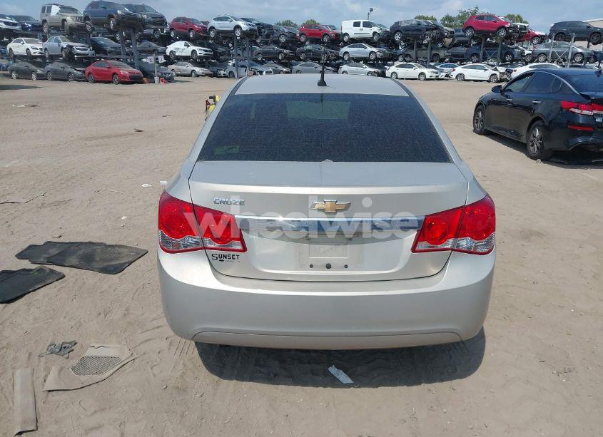 Photo 16 of 2012 Chevrolet Cruze LS (VIN 1G1PC5SH3C7283326)