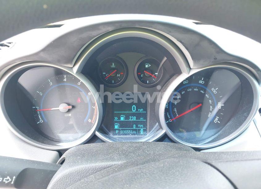 Photo 7 of 2012 Chevrolet Cruze LS (VIN 1G1PC5SH3C7283326)