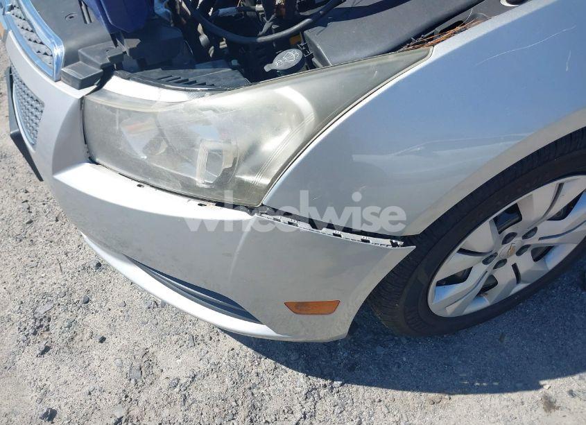 Photo 6 of 2012 Chevrolet Cruze LS (VIN 1G1PC5SH3C7342925)