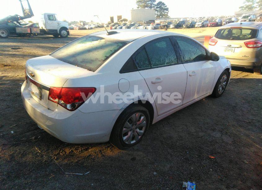 Photo 4 of 2016 Chevrolet Cruze LIMITED LS AUTO (VIN 1G1PC5SH3G7115806)