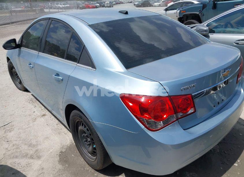 Photo 3 of 2011 Chevrolet Cruze LS (VIN 1G1PC5SH4B7126676)