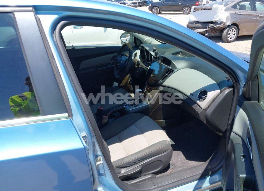 Photo 5 of 2012 Chevrolet Cruze LS (VIN 1G1PC5SH4C7116571)