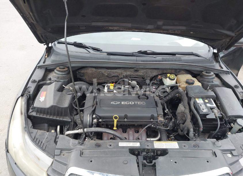 Photo 10 of 2012 Chevrolet Cruze LS (VIN 1G1PC5SH4C7191691)