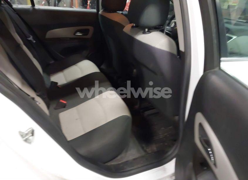 Photo 8 of 2012 Chevrolet Cruze LS (VIN 1G1PC5SH4C7242669)