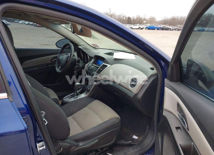 Photo 5 of 2012 Chevrolet Cruze LS (VIN 1G1PC5SH4C7274845)