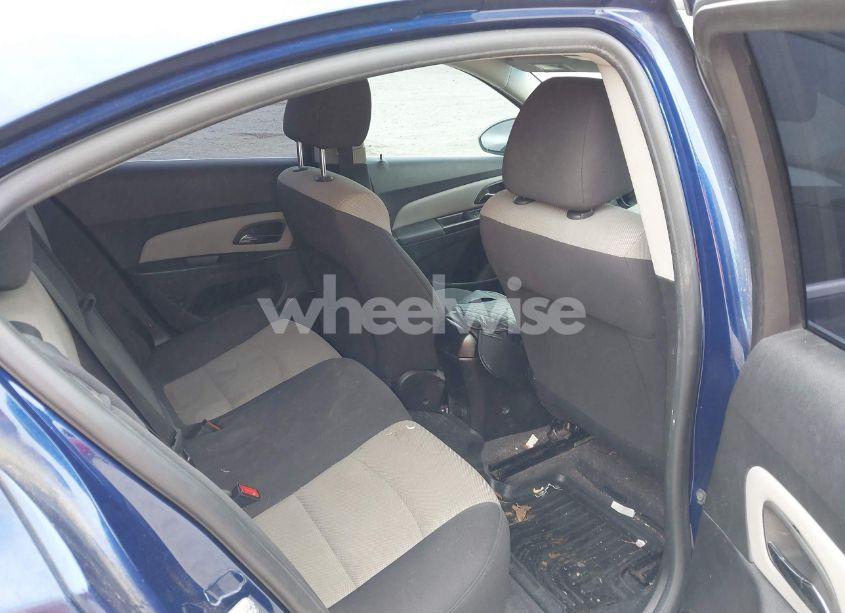 Photo 8 of 2012 Chevrolet Cruze LS (VIN 1G1PC5SH4C7274845)