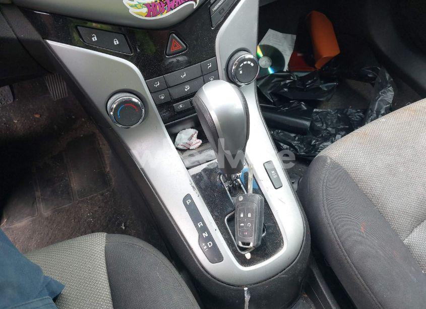 Photo 11 of 2012 Chevrolet Cruze LS (VIN 1G1PC5SH4C7300442)