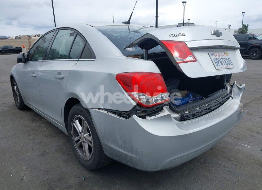 Photo 3 of 2012 Chevrolet Cruze LS (VIN 1G1PC5SH4C7300442)